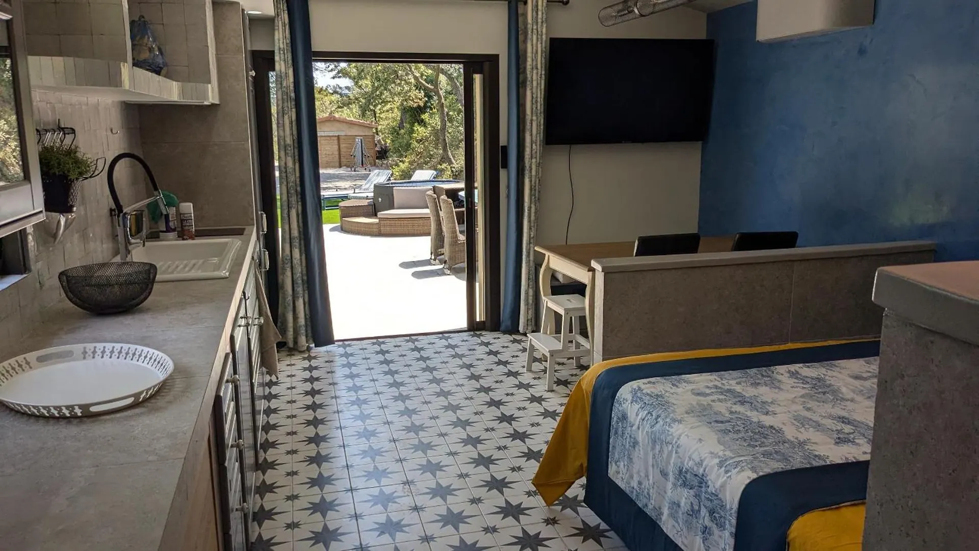 Prázdninový dům Maisonnette Climatisee Aix-en-Provence